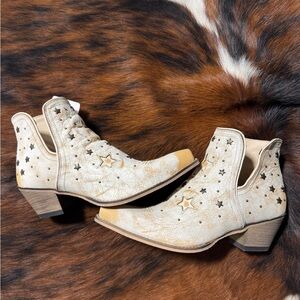 Myra Bag Starry Ankle Boots - Cream and Black
